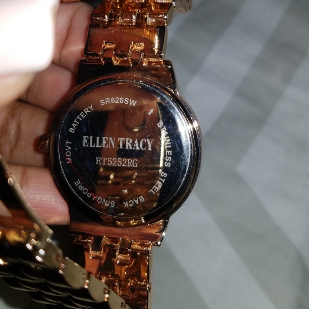 Watch - Picture 2 of 3